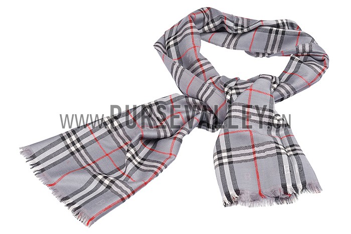 Burberry Heritage Check Light Grey Scarf 607966