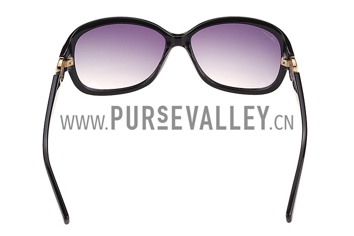 Gucci Elegant Oval Shaped Black Sunglasses 308031