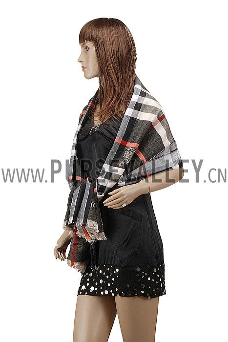 Burberry Heritage Check Black Scarf 607895