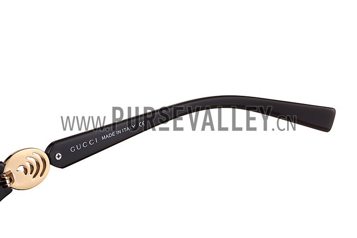 Gucci Elegant Oval Shaped Black Sunglasses 308031