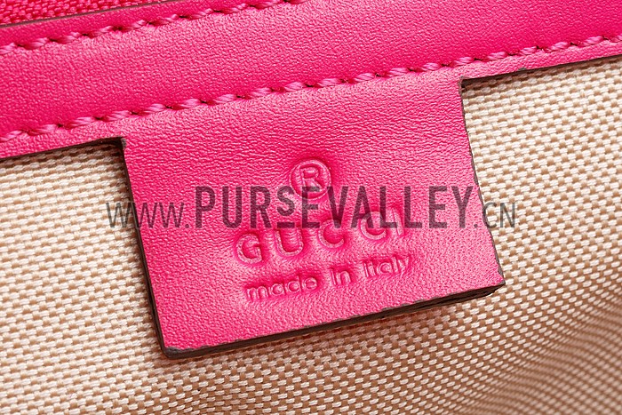Gucci Interlocking Medium Shoulder Bag Fuchsia