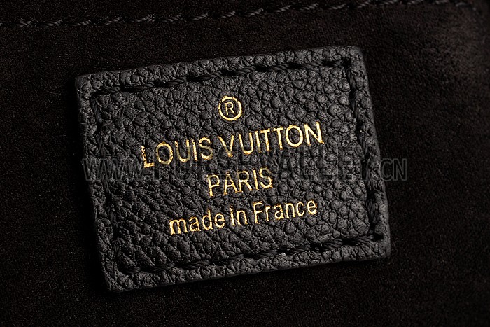 Louis Vuitton Monogram Pallas Clutch Black 18926687