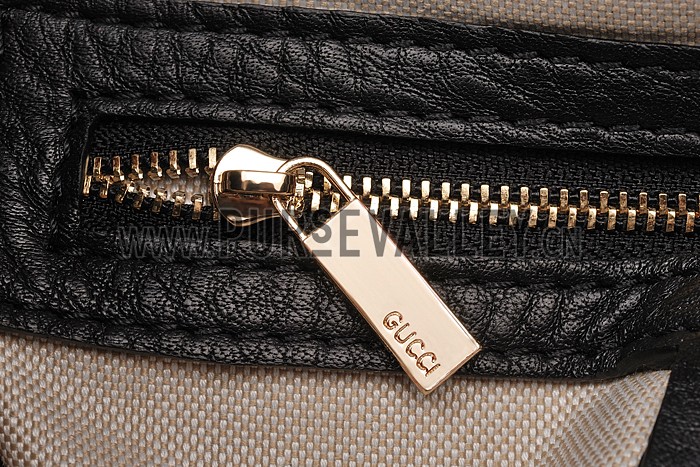 Gucci Marmont Leather Shoulder Bag Black
