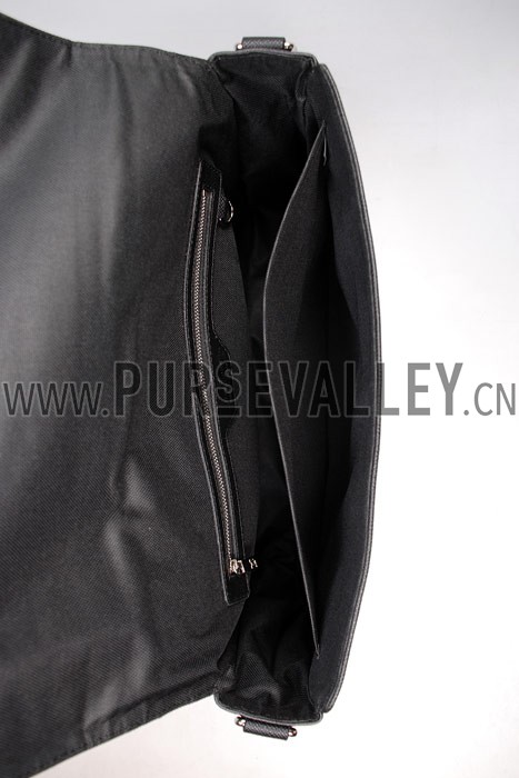 Louis Vuitton Roman MM Taiga Leather Black