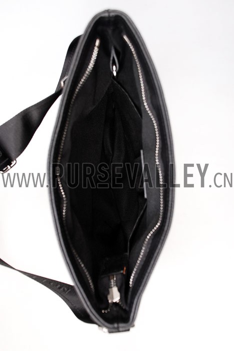 Louis Vuitton Sasha Taiga Leather Black