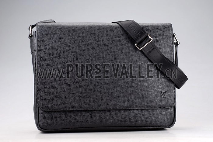 Louis Vuitton Roman MM Taiga Leather Black
