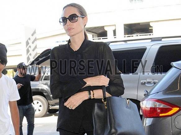 Louis Vuitton Capucines Black