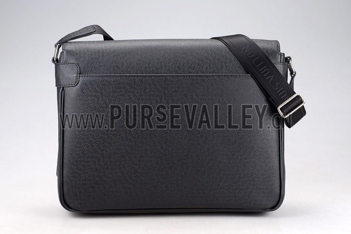 Louis Vuitton Roman MM Taiga Leather Black