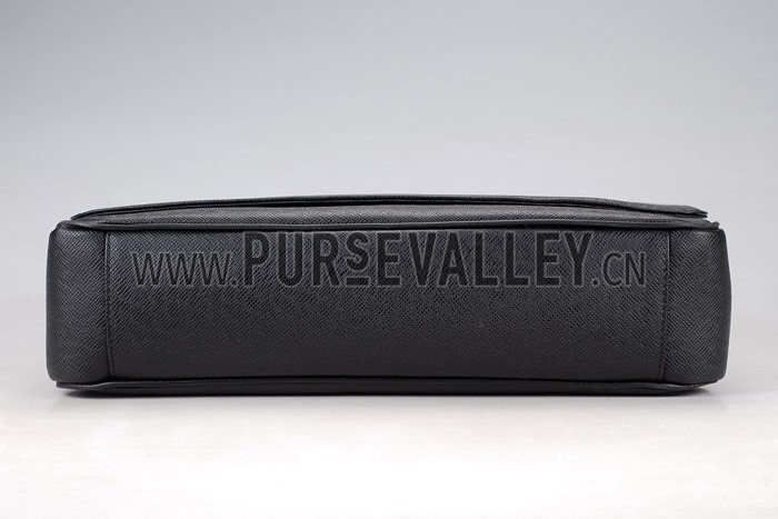 Louis Vuitton Roman MM Taiga Leather Black