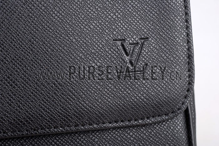 Louis Vuitton Roman MM Taiga Leather Black