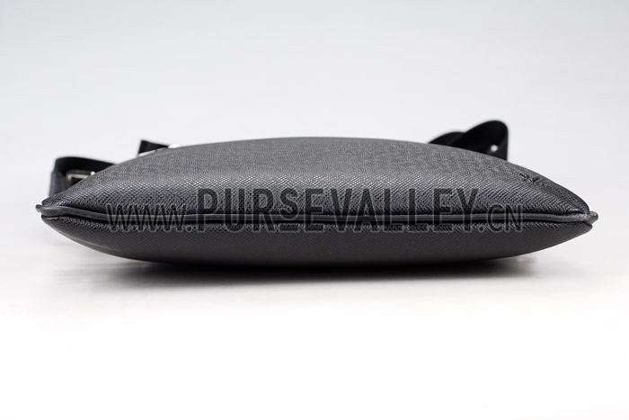 Louis Vuitton Sasha Taiga Leather Black