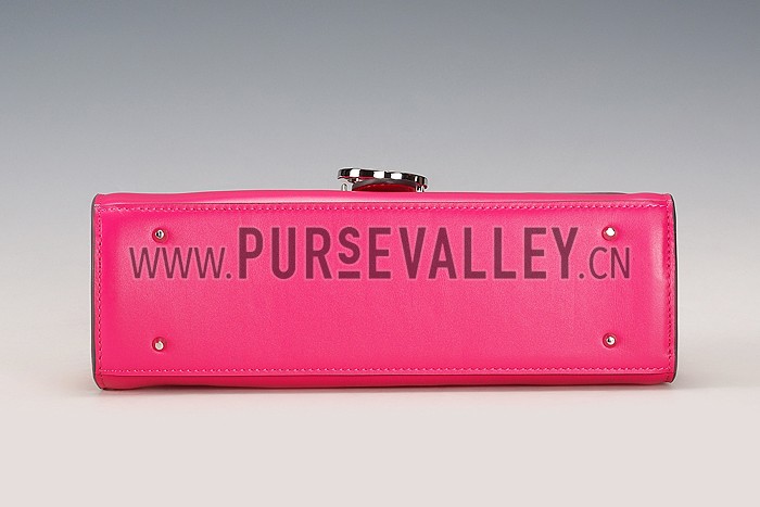 Gucci Interlocking Medium Shoulder Bag Fuchsia