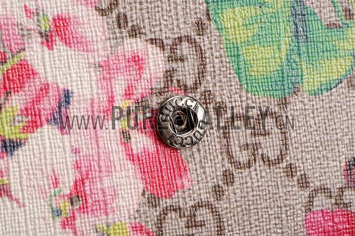 Gucci Red Blooms Supreme Canvas Wallet