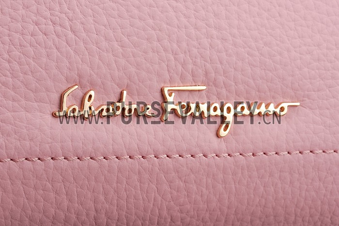 Salvatore Ferragamo Amy Duffle Bag Pink 18926658