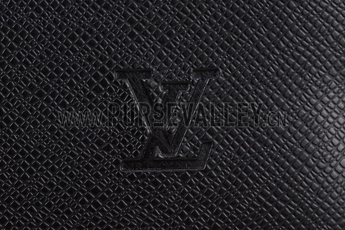 Louis Vuitton Robusto 2 Compartments Taiga Leather Black