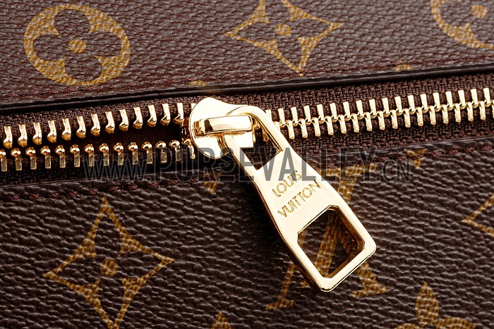 Louis Vuitton Monogram Metis Pochette