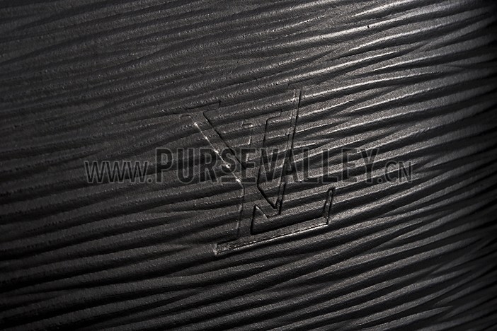 Louis Vuiton Porte-Documents Voyage Epi Leather Bag