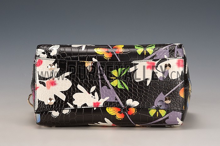 Givenchy Antigona Magnolia Print Bag 18924666