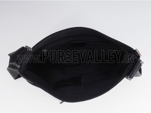 Gucci Medium Messenger Bag