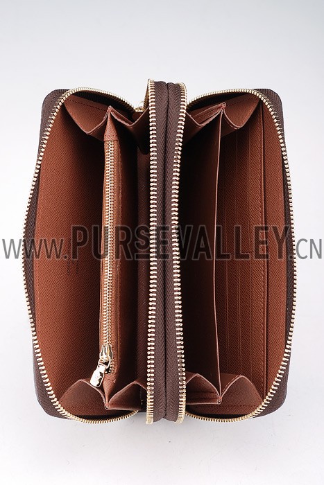Louis Vuitton Zipped Purse