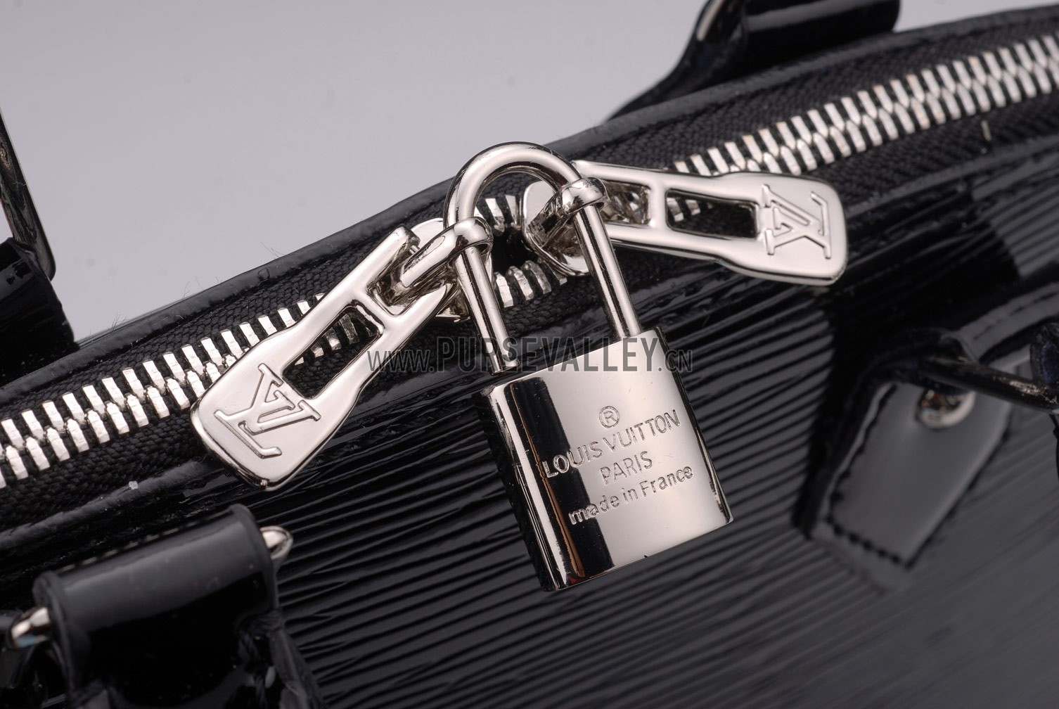 Louis Vuitton Alma PM Epi Leather Black