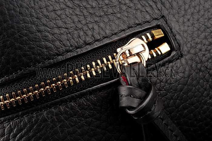 Salvatore Ferragamo Amy Duffle Bag Black 18926656