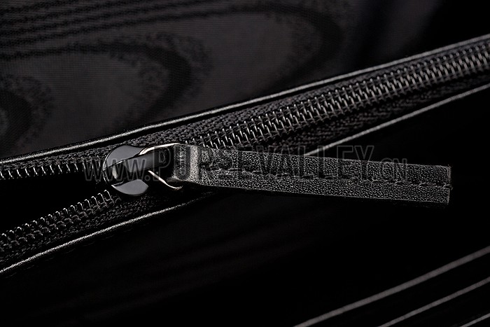 Gucci Supreme Continental Wallet Black