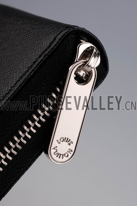 Louis Vuitton Zipped Black Taiga Wallet