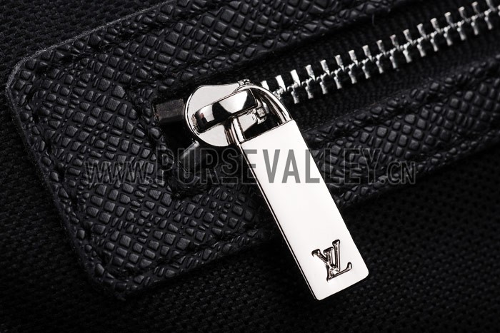 Louis Vuitton Roman GM Taiga Leather Black