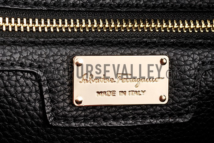 Salvatore Ferragamo Amy Duffle Bag Black 18926656