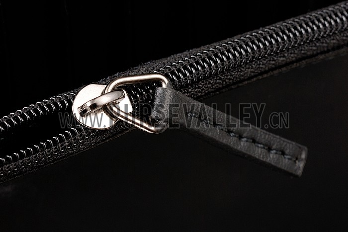 Gucci Signature Black Wrist Wallet With Web Detail