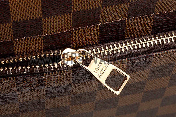 Louis Vuitton Damier Ebene Christopher Messenger