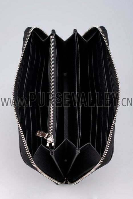 Louis Vuitton Zipped Black Taiga Wallet