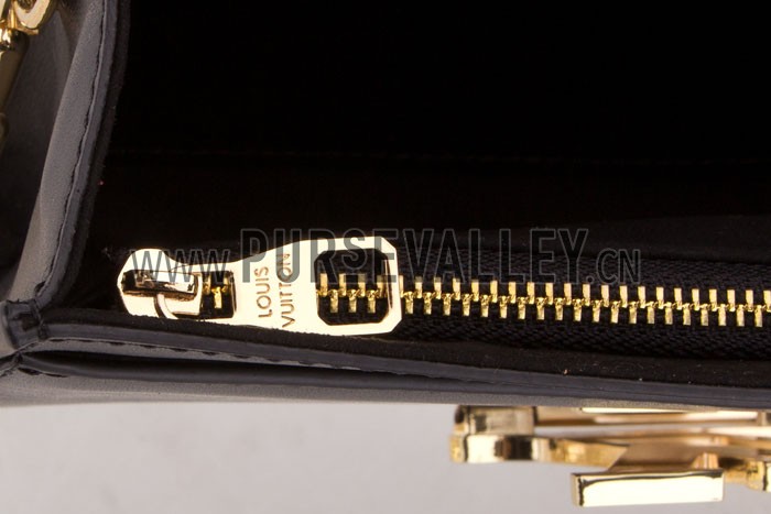 Louis Vuitton Chain Louise Clutch Black