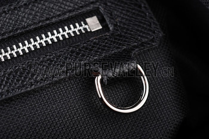 Louis Vuitton Roman GM Taiga Leather Black