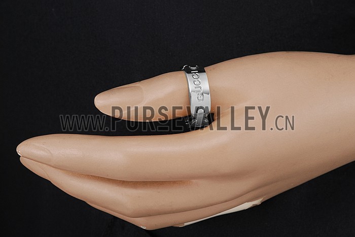 Gucci Logo Silver Ring 700574