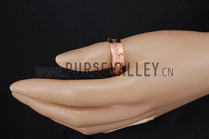 Gucci Logo Rose Gold Ring 700573
