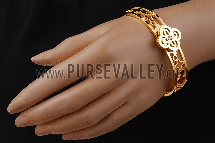 Van Cleef Alhambra Clover And Diamond Motif Gold Bangle Bracelet