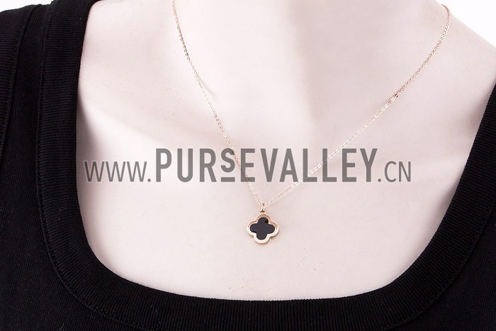 Van Cleef Replica Black Ceramic Centered Gold Rimmed Flower Pendant Two Toned Fine Chain Necklace 2165-360