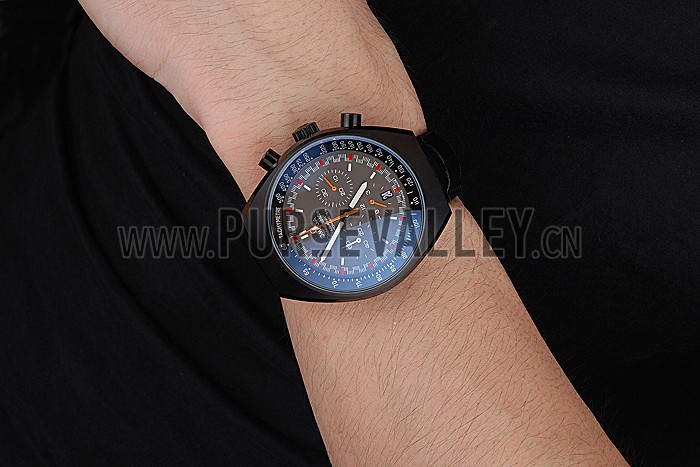 Omega Speedmaster Mark II Black And Red Dial Black Case Black Leather Strap 622814