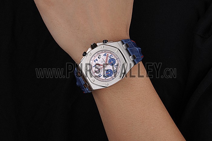 Swiss Audemars Piguet Royal Oak Offshore White Dial Stainless Steel Case Blue Leather Strap 622850