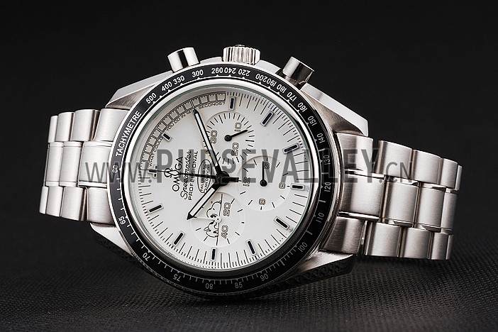 Omega Speedmaster Professional Apollo 13 Silver Snoopy Award White Dial Stainless Steel Case And Bracelet