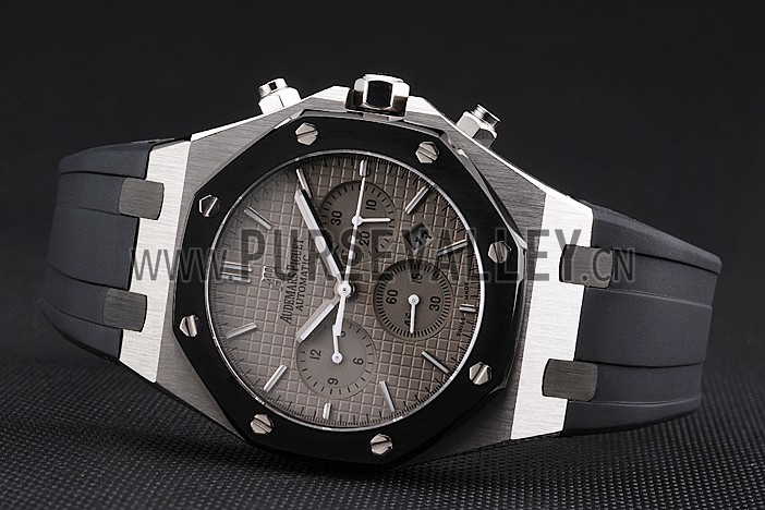 Swiss Audemars Piguet Royal Oak Chronograph Grey Dial Stainless Steel Case Black Rubber Strap 622866
