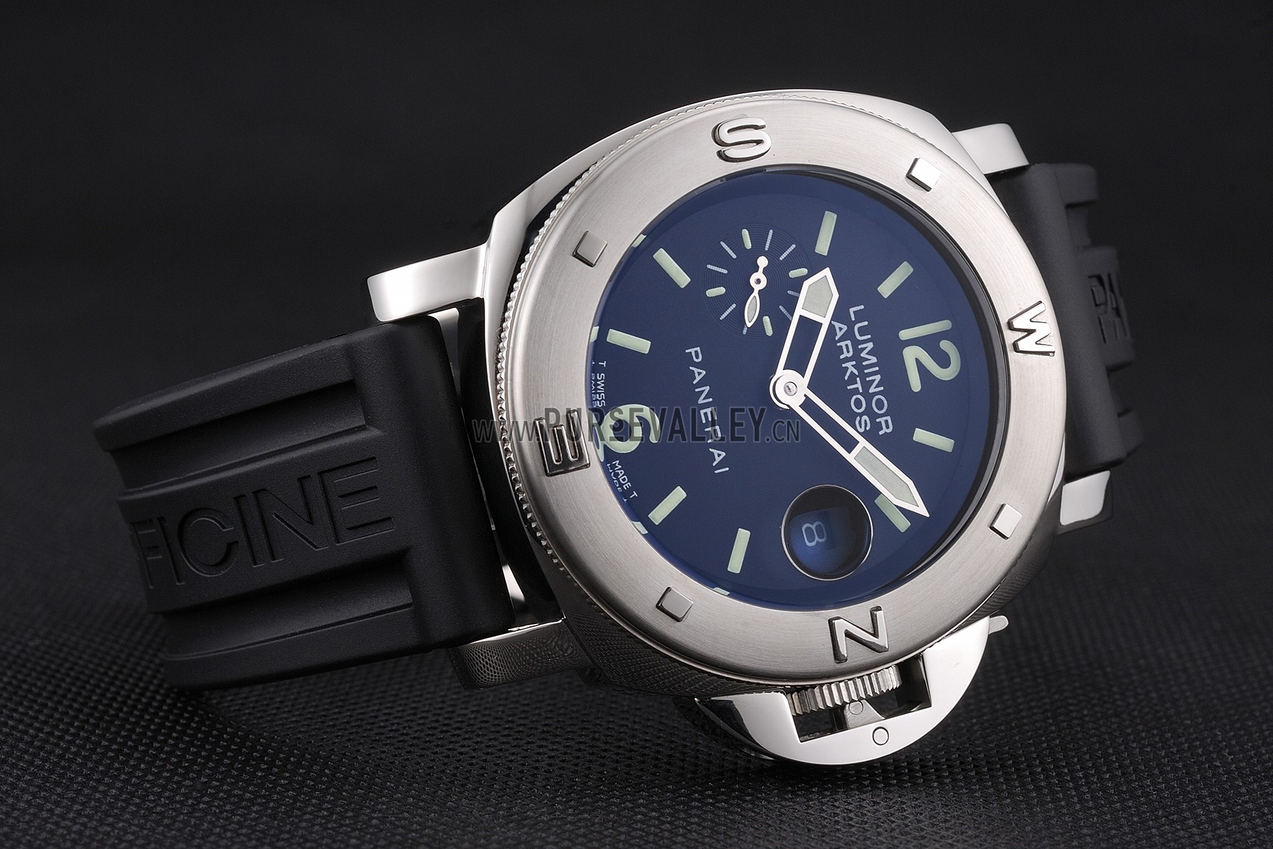 Panerai Luminor Brushed Stainless Steel Case Black Dial Black Rubber Strap 98165