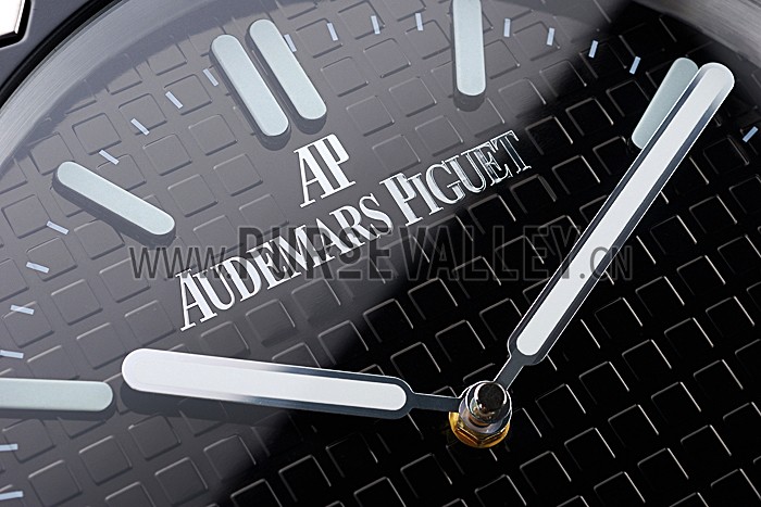 Audemars Piguet Royal Oak Wall Clock Black 622462