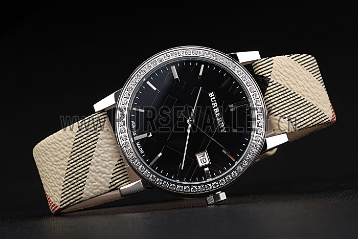 Burberry The City Classic Black Dial Haymarket Bracelet 622568