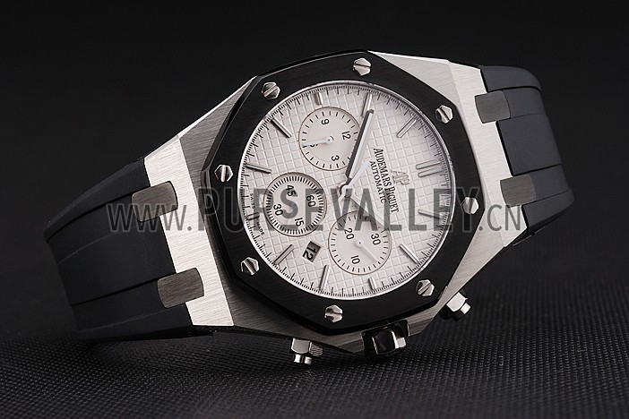 Swiss Audemars Piguet Royal Oak Chronograph White Dial Stainless Steel Case Black Rubber Strap 622865