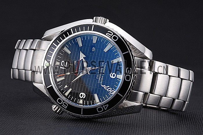 Omega Seamaster Planet Ocean 600M SKYFALL Limited Edition 622388