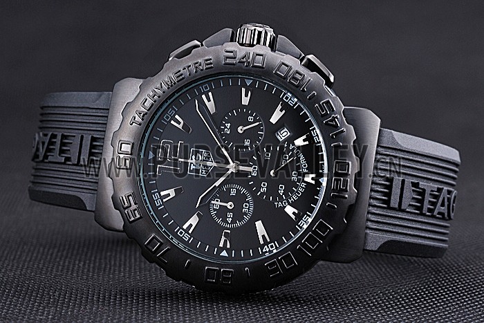 Tag Heuer Formula 1 Chronograph Black Dial Black Bezel White Numerals 622409