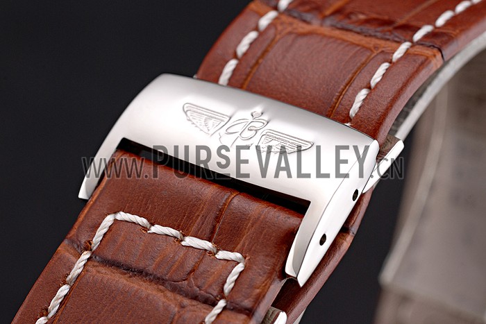 Breitling Navitimer World White Dial Brown Leather Bracelet 622514